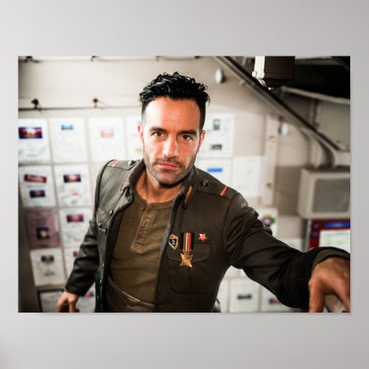 ポスター1 ポスター (正面)