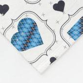 ポスダークアーガイルブルーハート フリースブランケット (角)