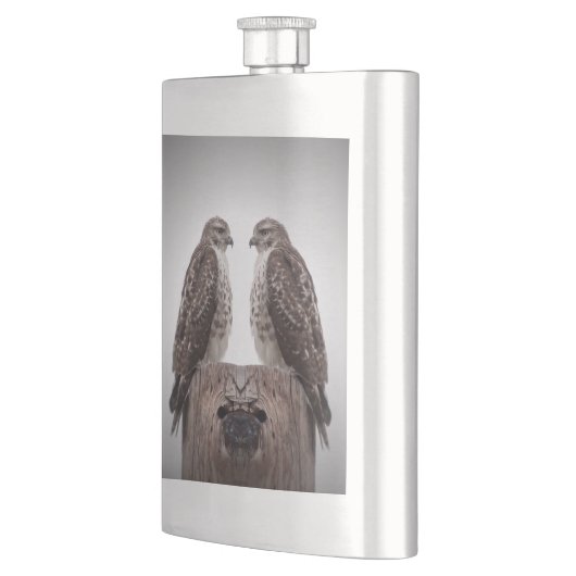 ポストのタカ フラスク (左)