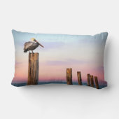 ポスト及びペリカン| Fort Myersのビーチ、フロリダ ランバークッション (裏面)