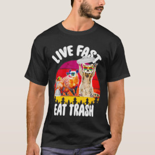 ポッサムとラクーンは速い食べゴミのクラシックTSh Tシャツ