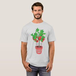 ポットで育つ郊外の農家トマトの植物 Tシャツ