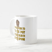 ポットを舐めますスプーンのマグをかき混ぜて下さい コーヒーマグカップ (正面左)