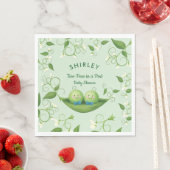 ポッドに2つのエンドウ豆の男の赤ちゃんツインシャワー スタンダードランチョンナプキン (インサイチュ)