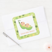 ポッドのエンドウ豆かわいい双子の赤ちゃんシャワーステッカー スクエアシール (封筒)