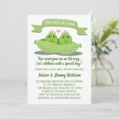 ポッドのツインベイビーシャワーの2つのエンドウ 招待状 (スタンド正面)