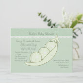 ポッドのベビーシャワーの招待状の3個のエンドウ豆 招待状 (スタンド正面)