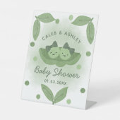 ポッドの双子の女の子の赤ちゃんシャワーの2つのエンドウ 台座サイン (正面)