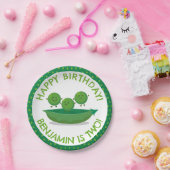 ポッドの誕生日に可愛い緑のパーソナライズされたエンドウ ペーパープレート (パーティー)