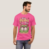 ポッドの2つのエンドウ – かわいい Tシャツ (正面フル)