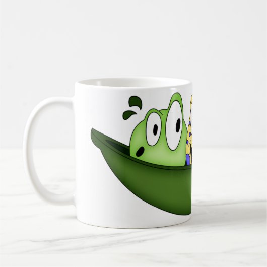 ポッドの3個のエンドウ豆 コーヒーマグカップ (左)