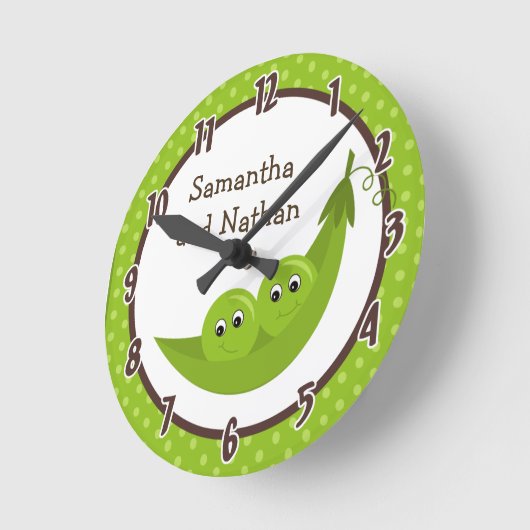 ポッドグリーンポルカ時計のツインピーパーソナライズされたス ラウンド壁時計 (傾斜)