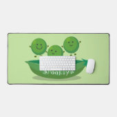 ポッド漫画の中の可愛いジャンプ豆イラストレーション デスクマット (キーボード&マウス)