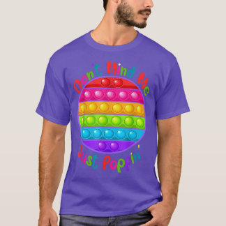 ポッピン可愛いラウンドファイドゲットセンソ気にしない Tシャツ