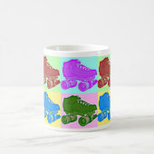 ポップアートのスケートのマグ コーヒーマグカップ (中央)