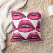 ポップアートのピンクの唇の化粧 クッション (ブランケット)