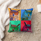 ポップアートのフクロウ クッション (ブランケット)