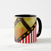 ポップコーンと映画リールフィルム金ゴールドブラックストライプの マグカップ (正面右)