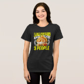 ポップコーンと3人くらいが好き トライブレンドTシャツ (正面全面)