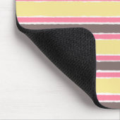 ポップコーンイエローバブルガムピンクコーヒーブラウンストライプコーヒー マウスパッド (コーナー)