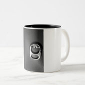 ポップ・アートのなタブ ツートーンマグカップ (正面右)