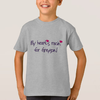 ポップ・アートのレトロ「グレイソンにハートのレーシンだ！」 Tシャツ