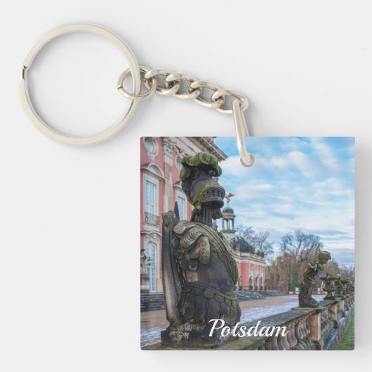 ポツダムの宮殿の近くの石の騎士像 キーホルダー (正面)