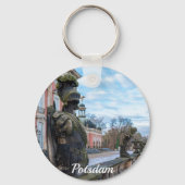ポツダムの宮殿の近くの石の騎士像 キーホルダー (裏面)