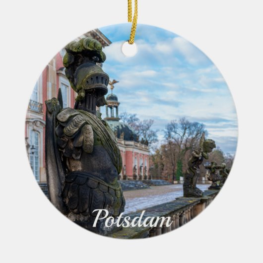 ポツダムの宮殿の近くの石の騎士像 セラミックオーナメント (正面)