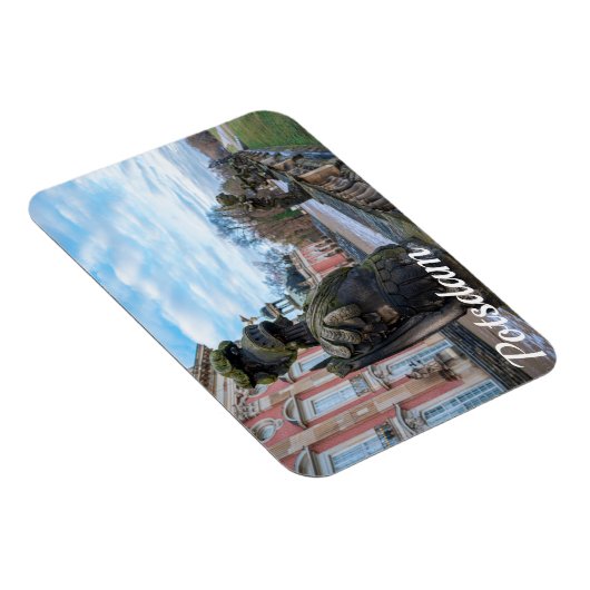 ポツダムの宮殿の近くの石の騎士像 マグネット (右側)