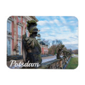 ポツダムの宮殿の近くの石の騎士像 マグネット (横)