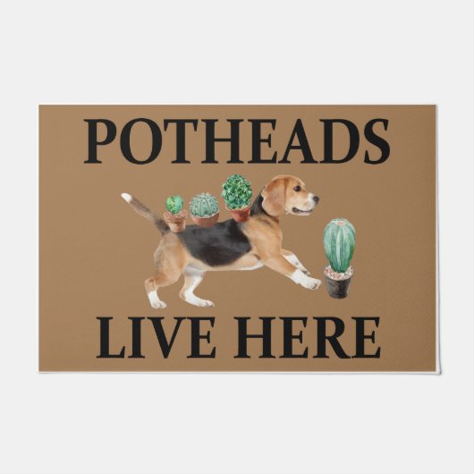 ポテアズここに住んで、犬のギフト恋人Beagle ドアマット (正面)