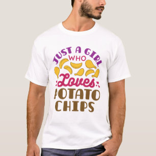 ポテトチップスのスナック食べ物が大好きな女の子 Tシャツ