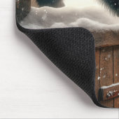 ポニーと子猫がクリスマスの納屋に マウスパッド (コーナー)