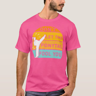 ポニーテールに空手の女の子を騙さおもしろいせるな Tシャツ