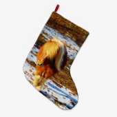 ポニー・イン・ザ・スノー ラージクリスマスストッキング (正面 (吊り時))