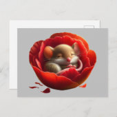 ポピーで眠る非常に可愛いベビーマウス ポストカード (正面/裏面)