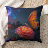 ポピーの上に大きサイケデリックい蝶 クッション (ブランケット)