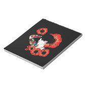 ポピーの花の中に入ったタトゥーの入った女の子Art by LeahG ノートパッド (回転)