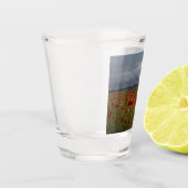 ポピー畑の上のランカスター爆撃機 ショットグラス (左)