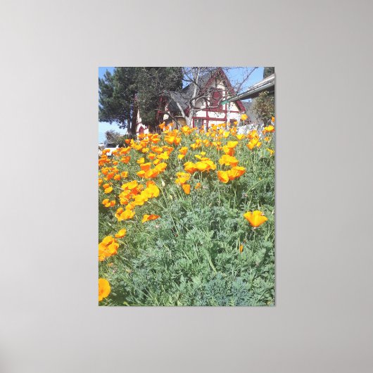 ポピー畑の夢コテージ キャンバスプリント (正面)