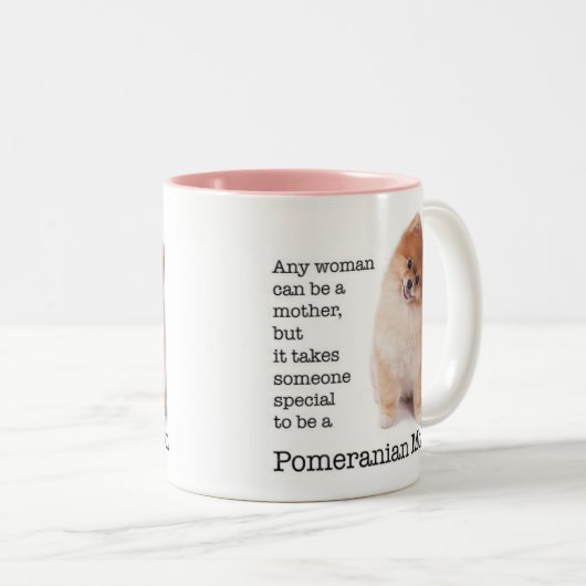 ポメラニア犬のお母さんのマグ ツートーンマグカップ (正面右)
