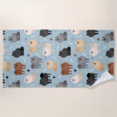 ポメラニア犬の前足プリントと犬の骨 ビーチタオル (正面)