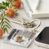 ポメラニア犬は雪のクリスマスを許す キーホルダー (正面右)