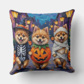 ポメラニア犬ハロウィーンコスチュームでのトリックまたは治療 クッション (裏面)
