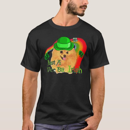 ポメラニア犬St patricks day Tシャツ (正面)