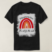 ポリシテミアVera弱い赤いリボンのためではない Tシャツ (デザイン正面)