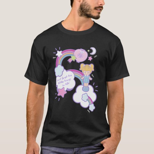 ポリーは生活の中で小さなものをポケットに入れる Tシャツ (正面)