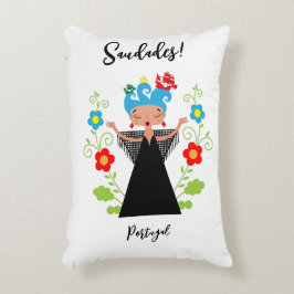 ポルトガルのキャラベル船とファドの女性シンガー アクセントクッション