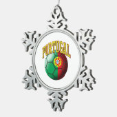 ポルトガルのサッカーボールの旗 スノーフレークピューターオーナメント (右)